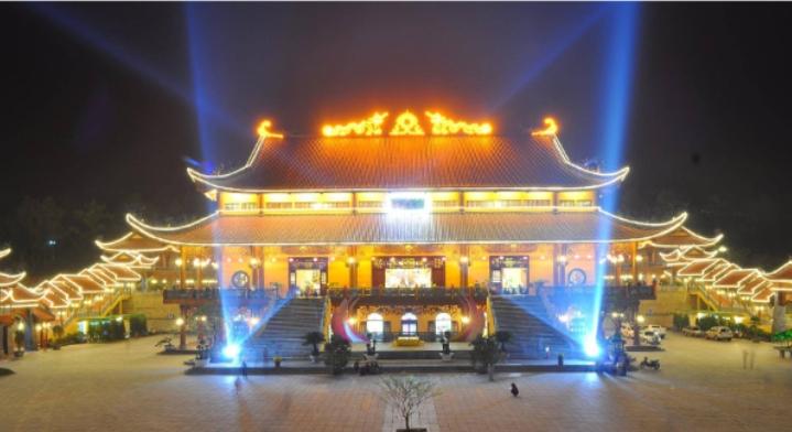 Chùa Ba Vàng