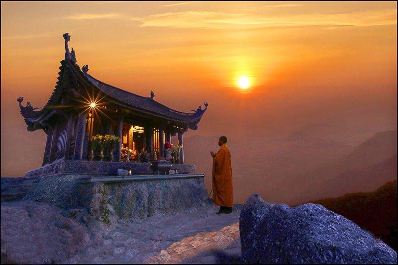 Chùa Yên Tử với vẻ đẹp linh thiêng