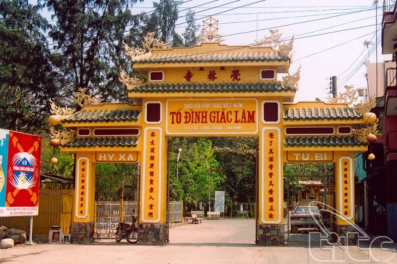Lối vào Tổ Đình Giác Lâm