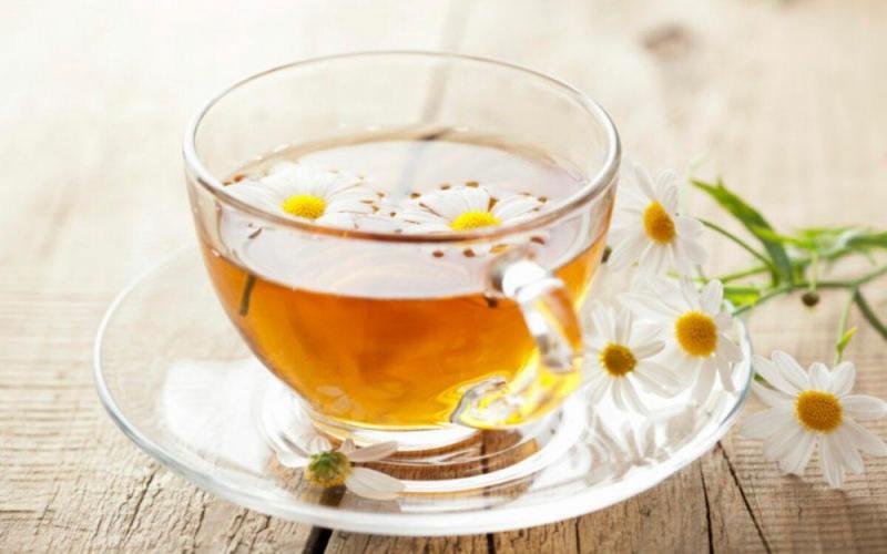 Chữa lành vết thương bằng trà hoa cúc
