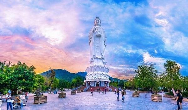Chùa Linh Ứng Bãi Bụt