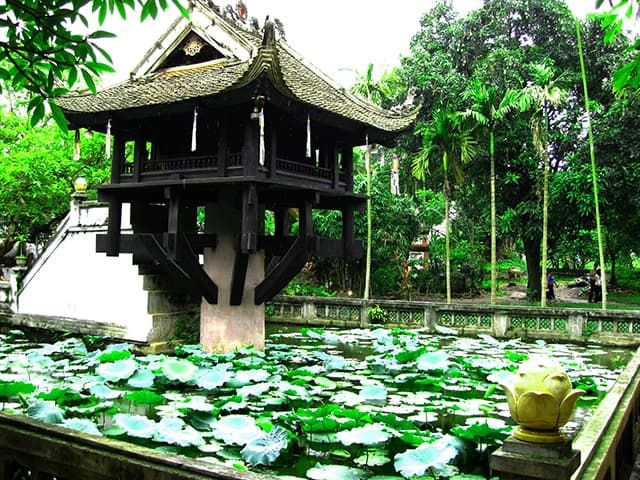 Chùa Một Cột còn có tên là Chùa Diện Hựu