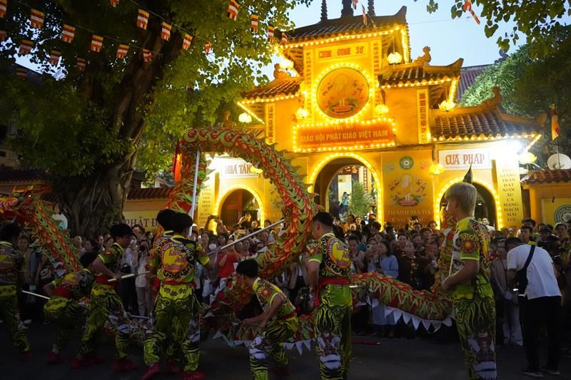 Chùa Quán Sứ - 73 Phố Quán Sứ, Cửa Nam, Q. Hoàn Kiếm