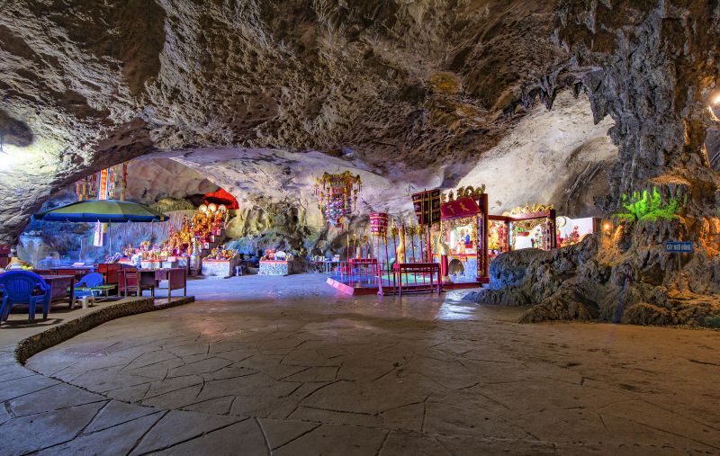 Động Nhị Thanh - Chùa Tam Giáo