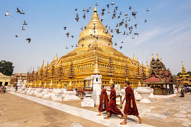 Chùa vàng Shwezigon nổi bật giữa vùng đất thanh bình với sắc vàng rực rỡ