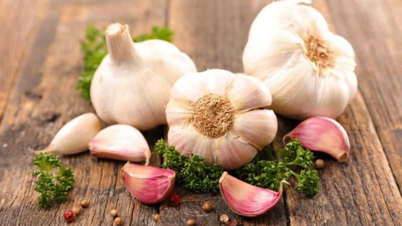 Chữa viêm họng bằng tỏi