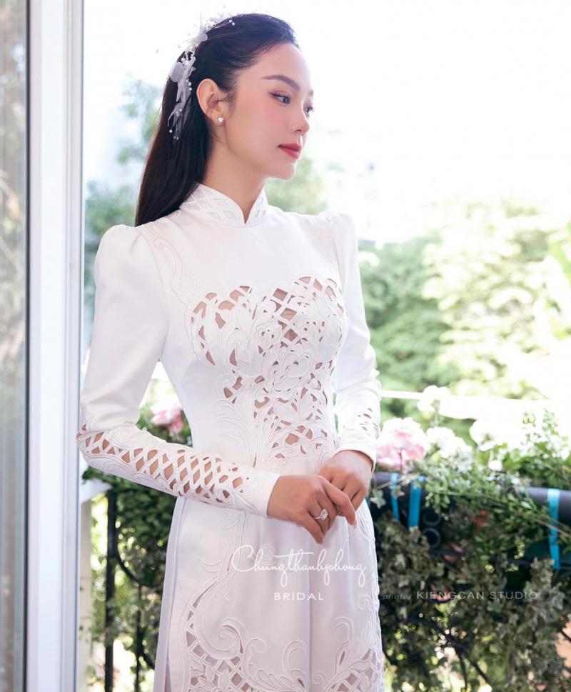 Chung Thanh Phong Bridal