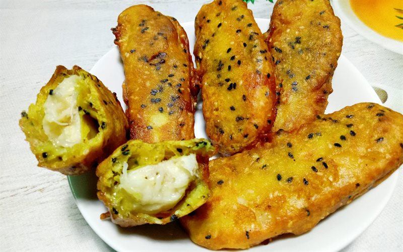 Chuối chiên mè đen