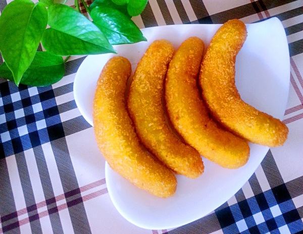 Chuối chiên xù