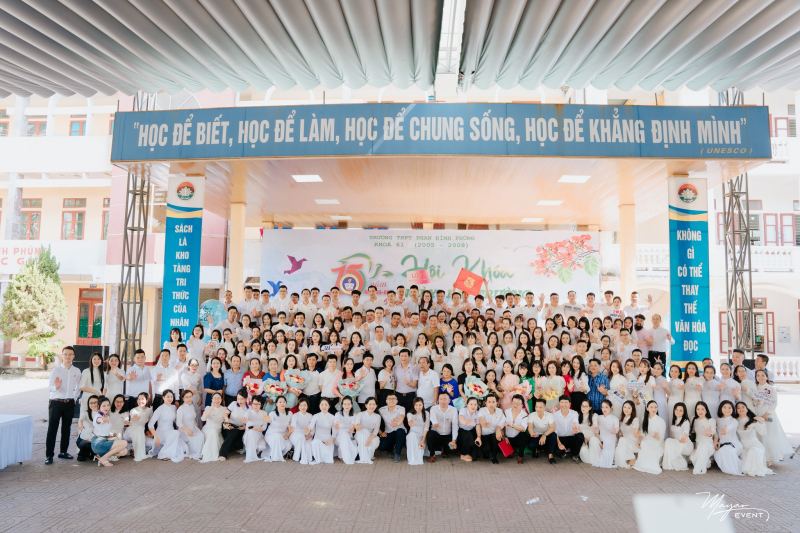Chụp Ảnh Kỷ Yếu - Bin Team