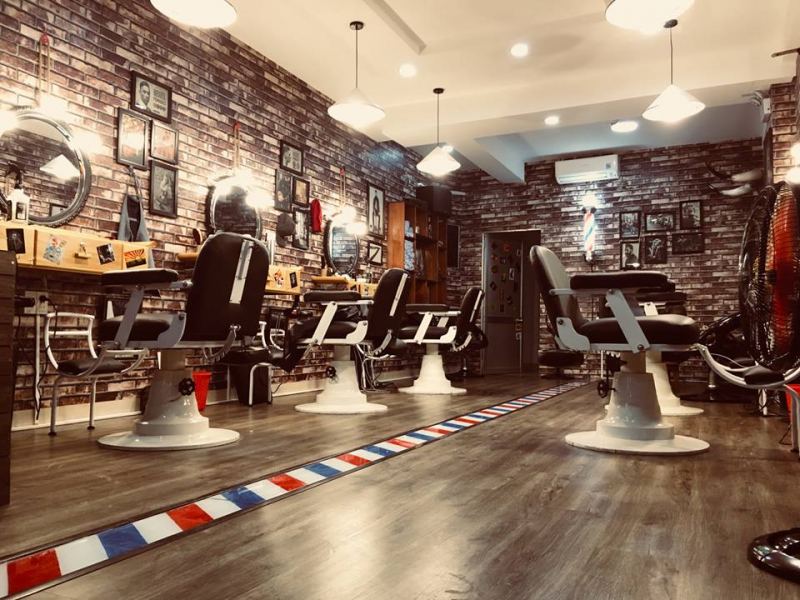 Classic BarBer SHOP