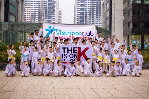 Câu lạc bộ Việt Nhật
