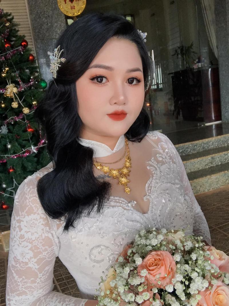 Cô Dâu Xinh