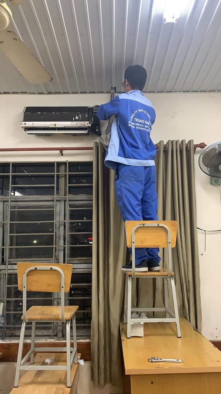 CÔNG TY TNHH THƯƠNG MẠI DỊCH VỤ SỬA CHỮA NHANH 1FIX 