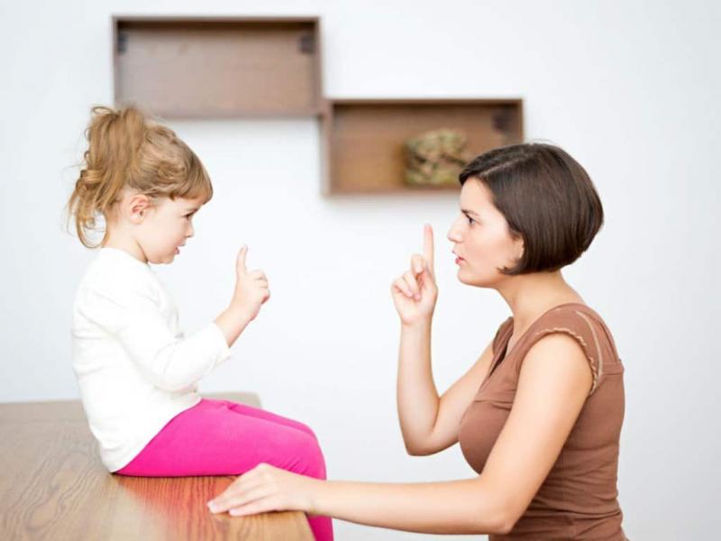 Đừng né tránh những lúc trẻ tâm sự