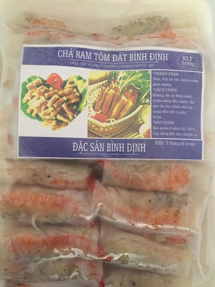Chả ram tôm đất Tuyết Sang được đóng gói
