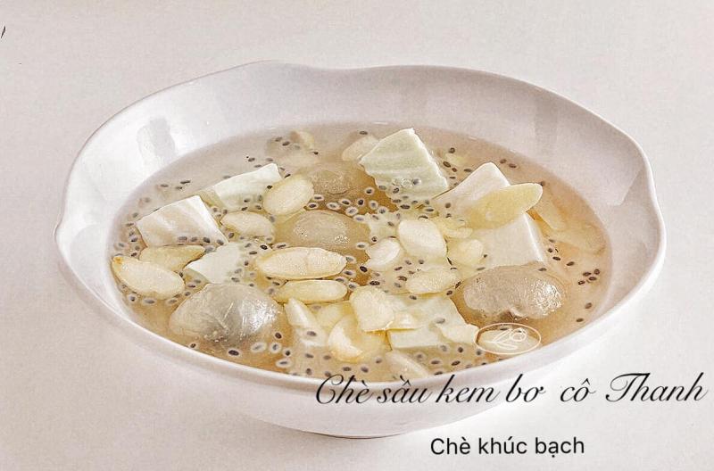 Cô Thanh - chè sầu và kem bơ