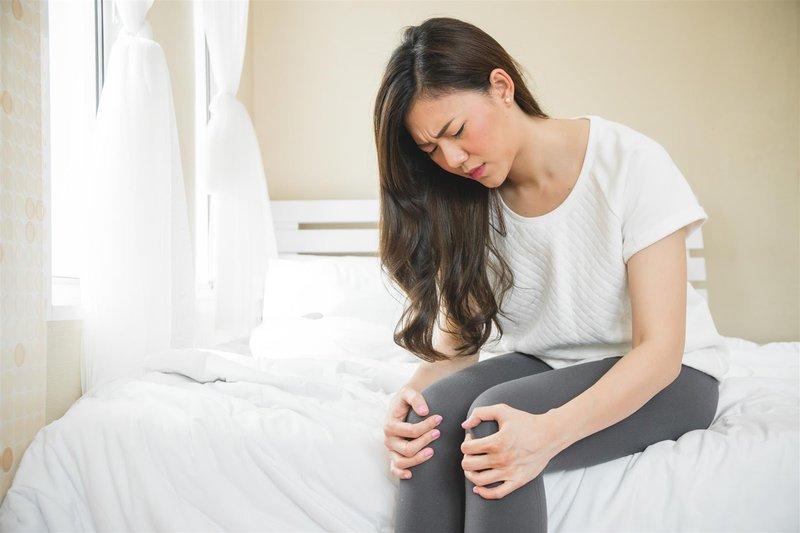 Thay đổi tư thế nếu phải ngồi lâu trước máy tính để tránh bệnh trĩ