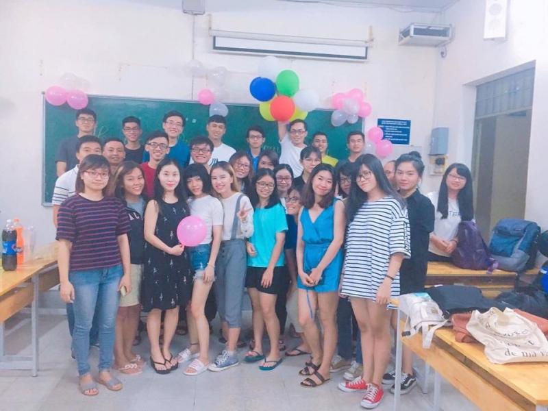 Lớp học ielts của cô giáo Trần Tố Linh