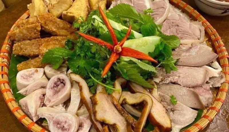 Cô Xuân Bún Đậu Mẹt