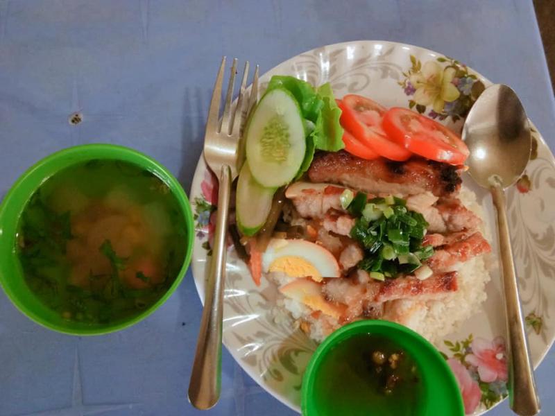 Cơm Cô Tư