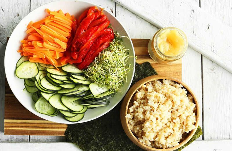 Cơm cuộn gạo lứt