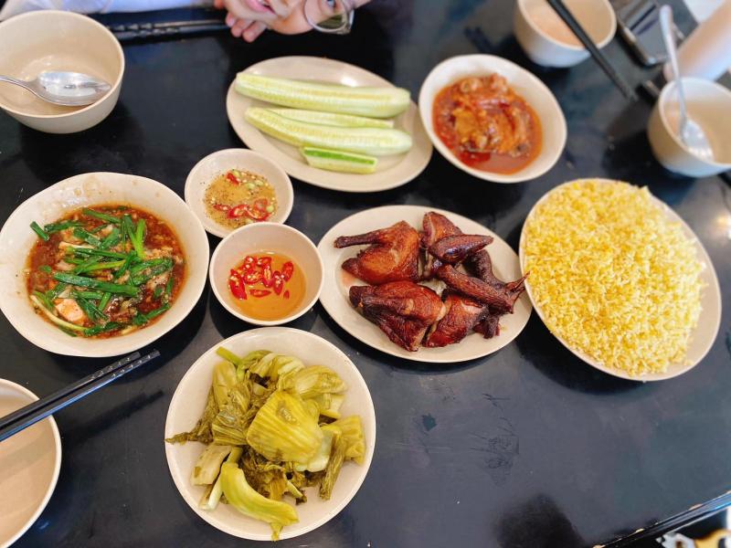 Cơm Đảo 1188 Đường Láng