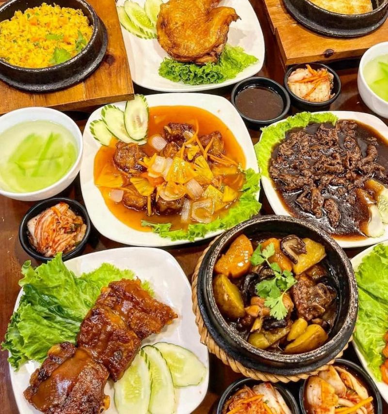 Cơm Đốt Thố Lão Đại