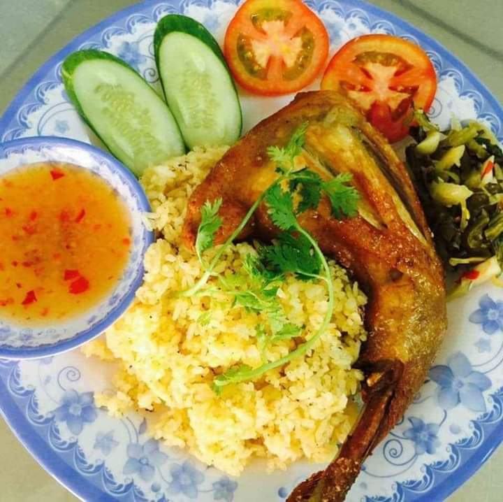 Cơm Gà Bà Luận Tam Kỳ