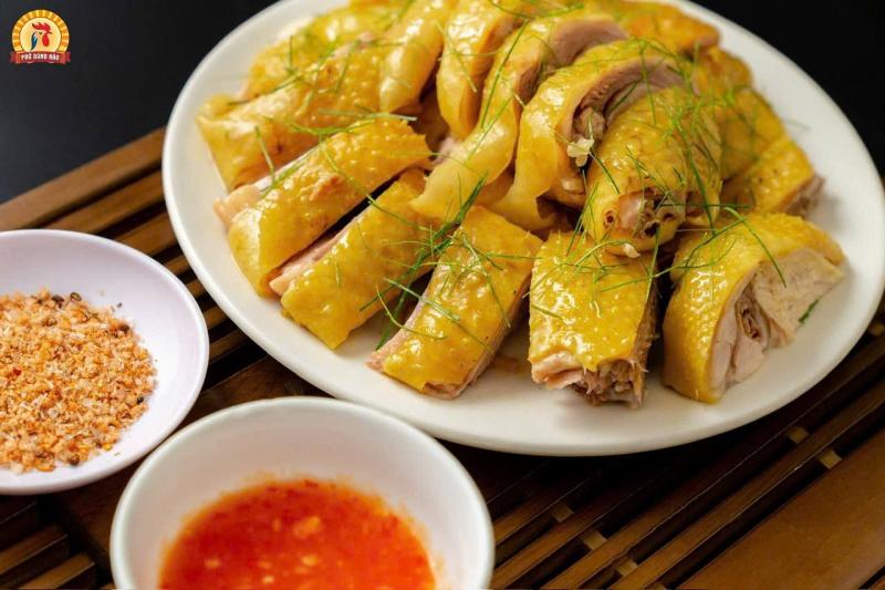 Cơm Gà Dũng Râu