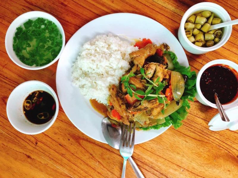 Cơm gà Hin Mập