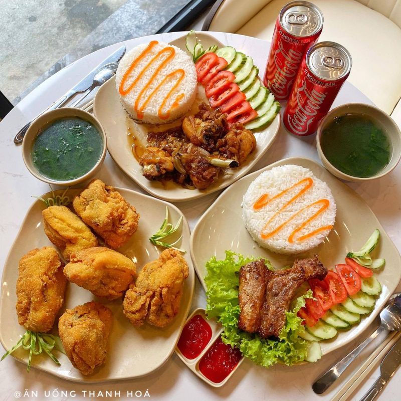 Cơm Gà Life