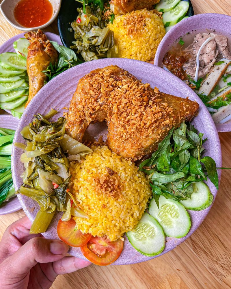 Cơm Gà Mắm Tỏi Cô 2