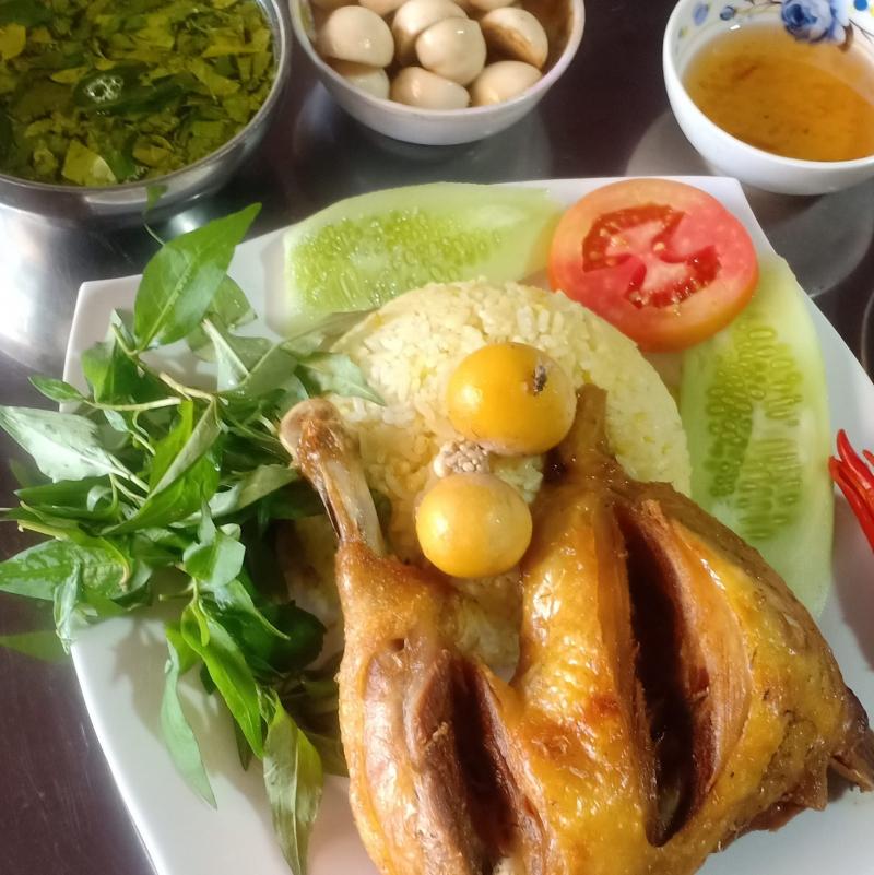 Cơm Gà Tam Kỳ