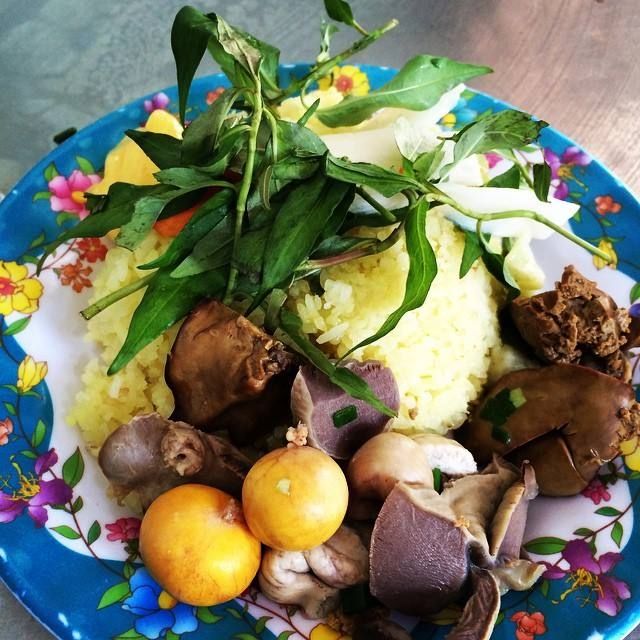 Cơm gà Trâm Anh