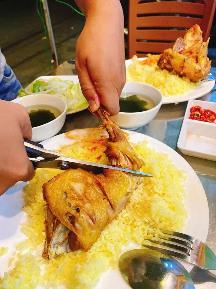 Cơm Gà Trống