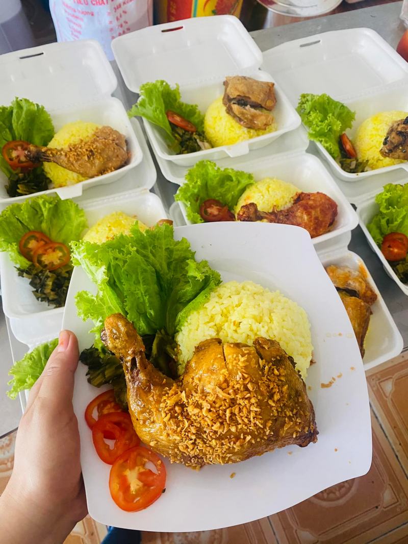 Cơm Gà Xối Mỡ 5 vị