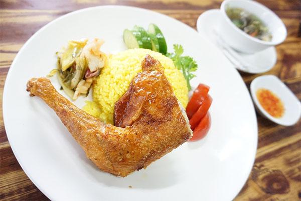 Cơm Gà Xối Mỡ A Dậu