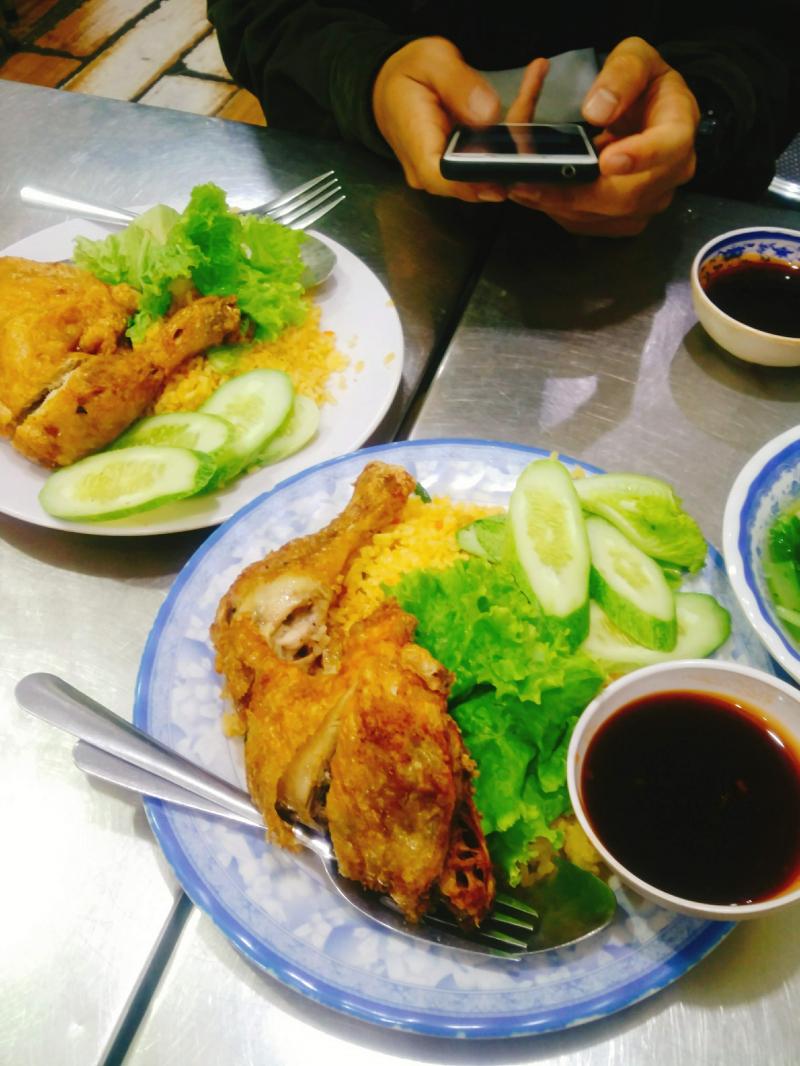Cơm Gà Xối Mỡ Thanh Được