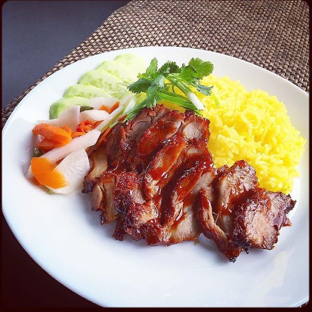 Cơm Gà Xối Mỡ Tư Kiều