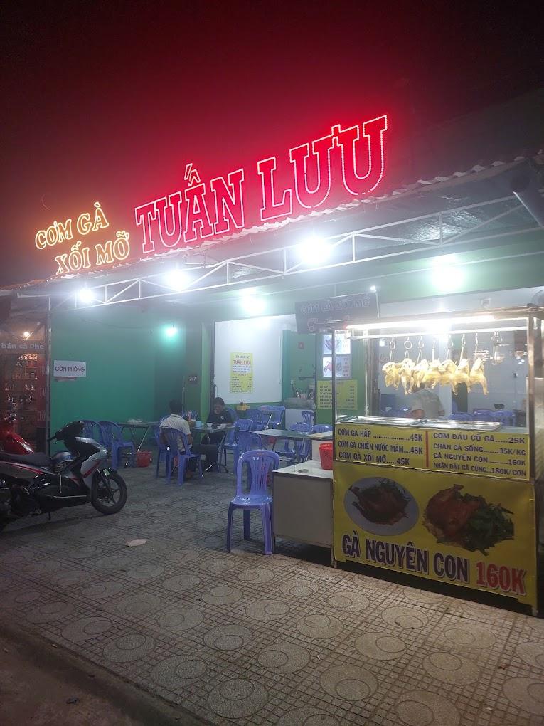Cơm Gà Xối Mỡ Tuấn Lưu