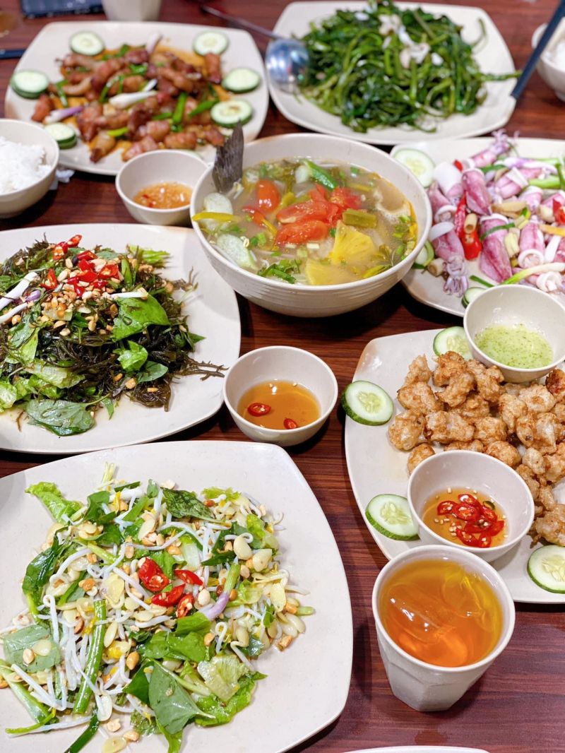 Cơm hải sản Đại Hằng