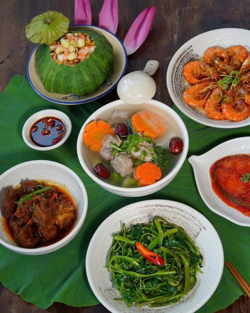 Cơm nhà Chuồn Chuồn Kim