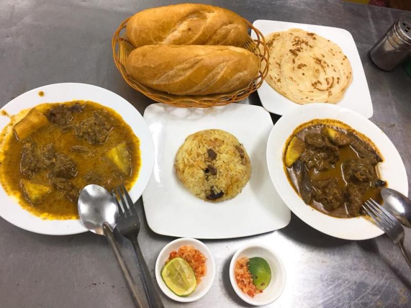 Cơm nị – cà púa