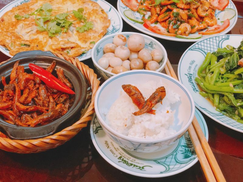 Cơm niêu Cá Bống