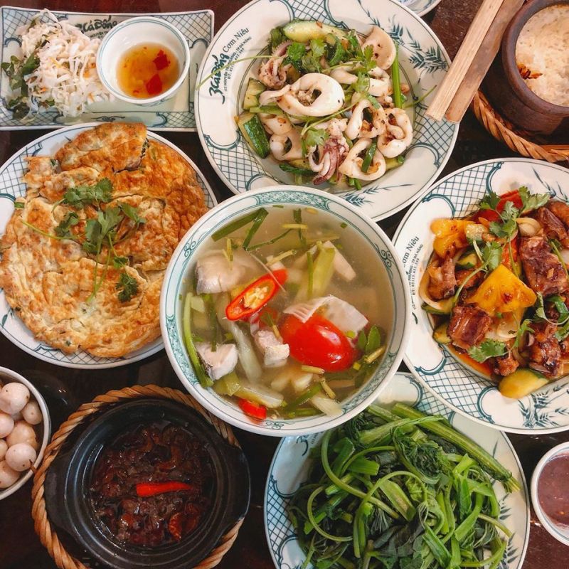 Cơm niêu 3 Cá Bống