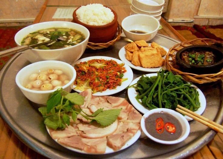 Cơm Niêu Hương Việt