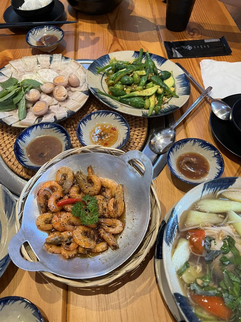 Cơm Niêu Nhà Gỗ