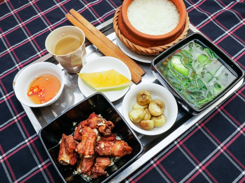 Cơm Niêu Thuý Nga