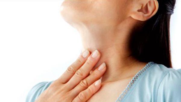 Con người không thể thở và nuốt cùng một lúc